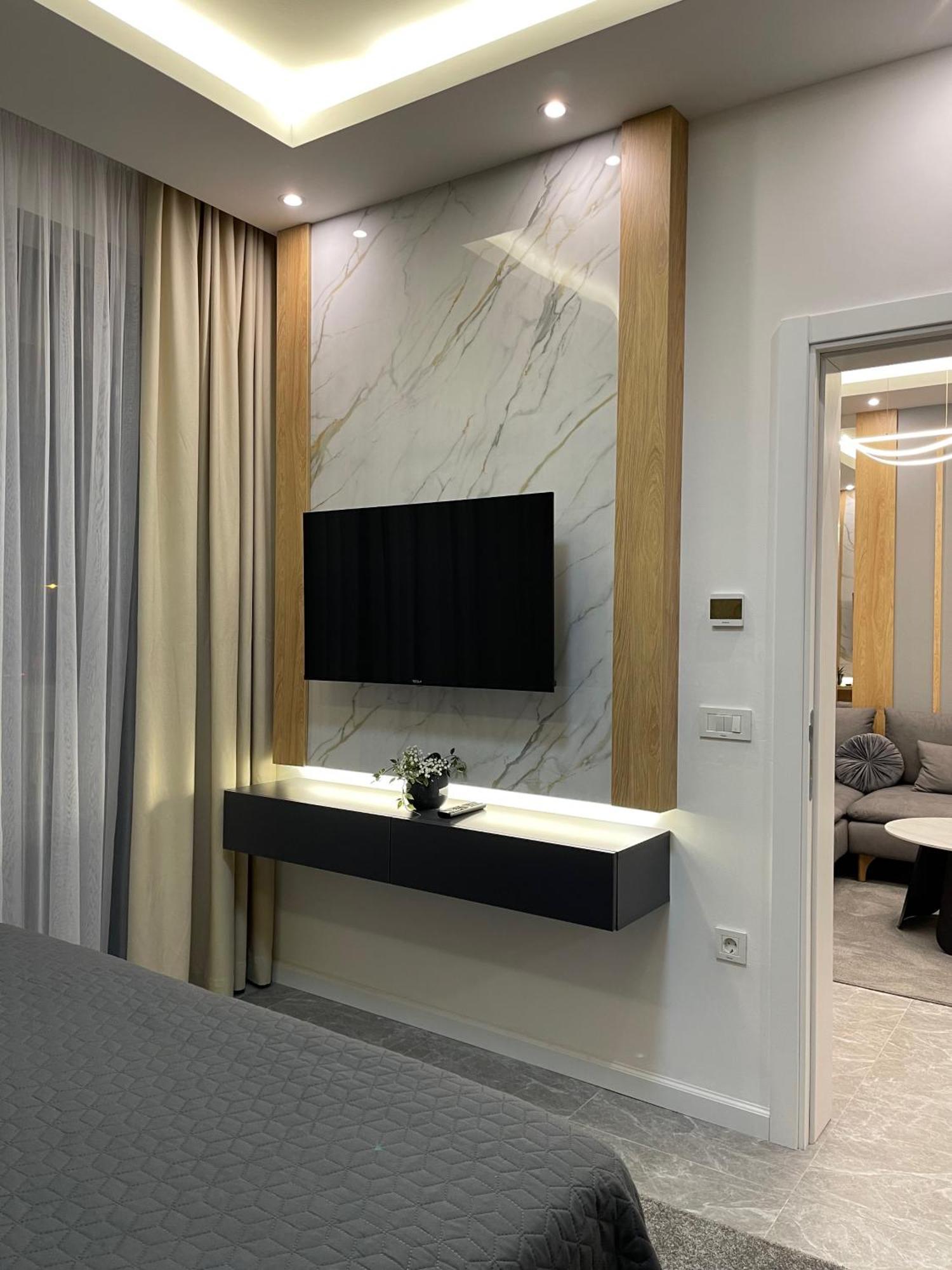 Hotel Maraj อุลซิน ภายนอก รูปภาพ