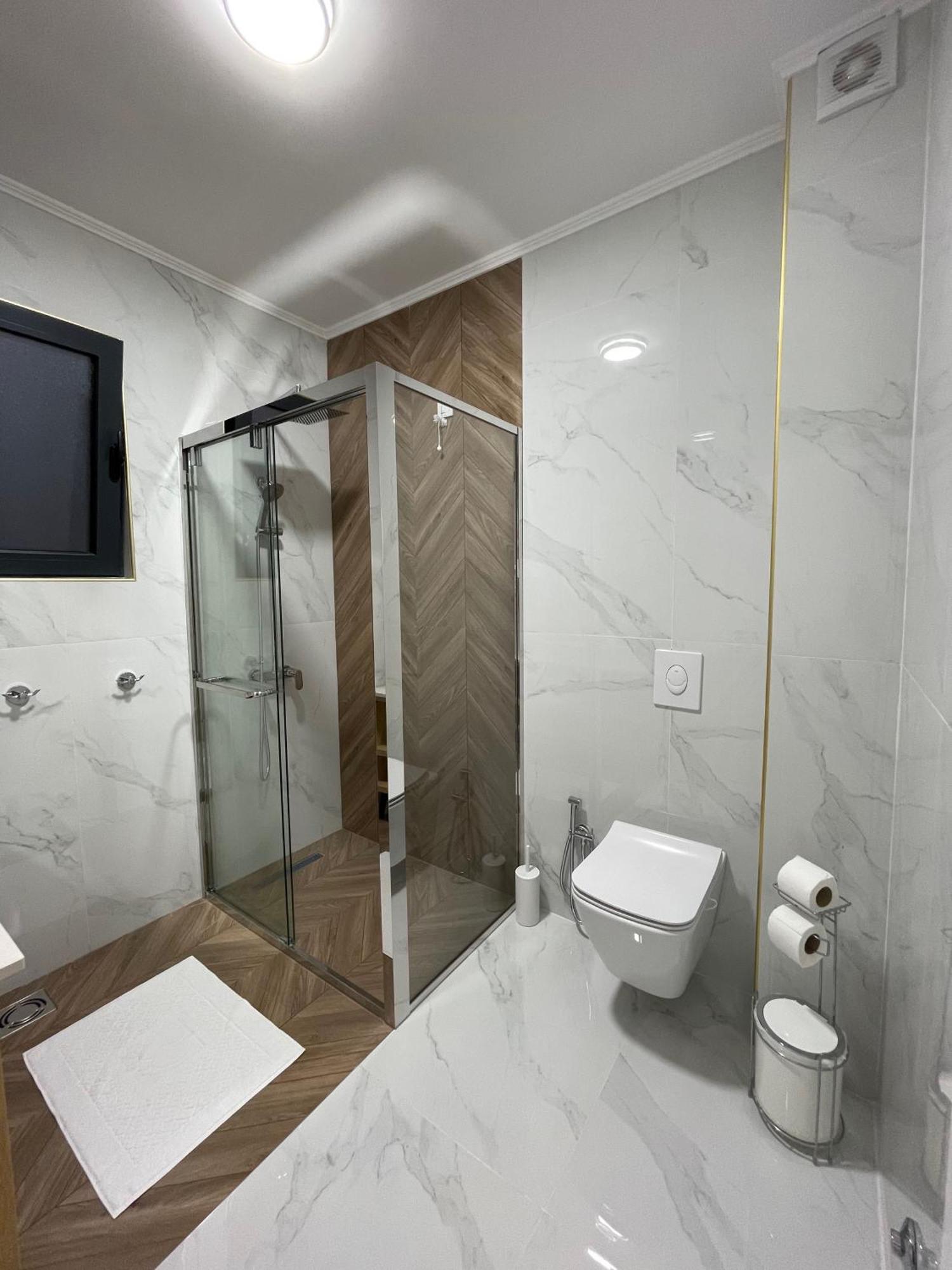Hotel Maraj อุลซิน ภายนอก รูปภาพ