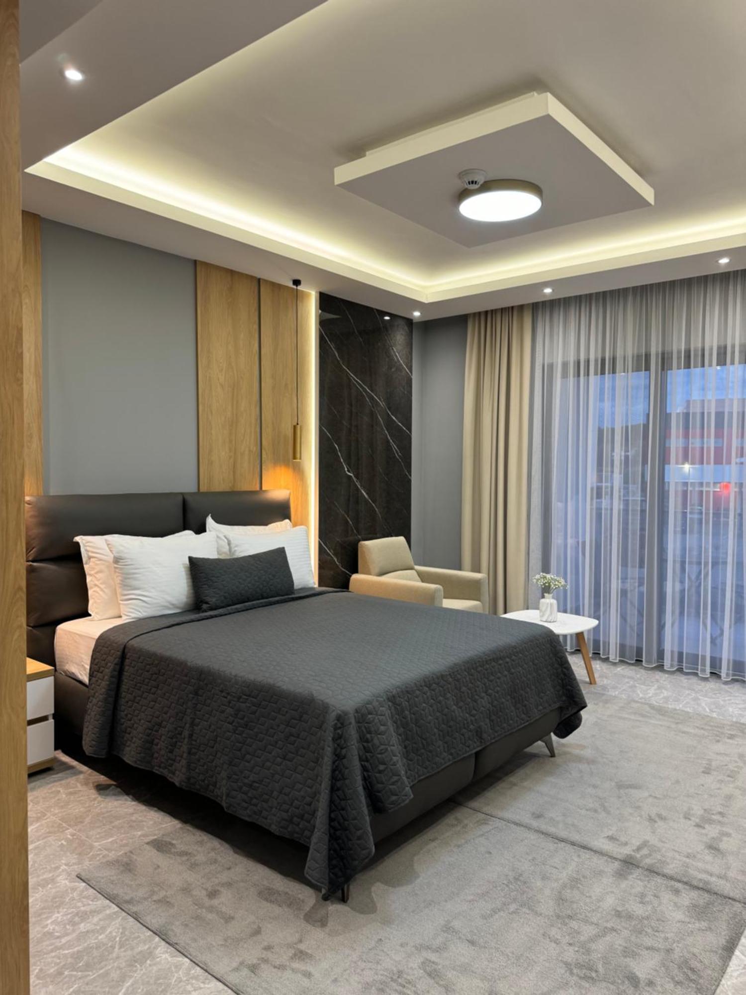 Hotel Maraj อุลซิน ภายนอก รูปภาพ